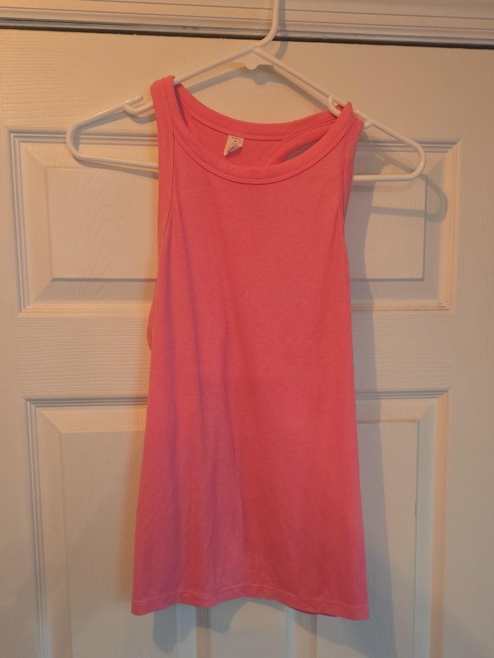 Women's Pink Ribbed Tank Top - Casual Sleeveless